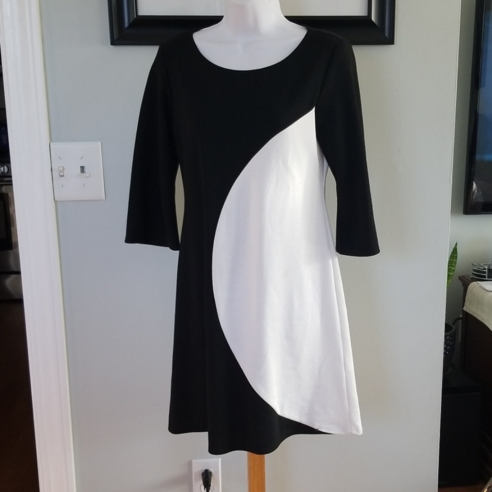 Tiana B. Black/White Dress - Petite Medium